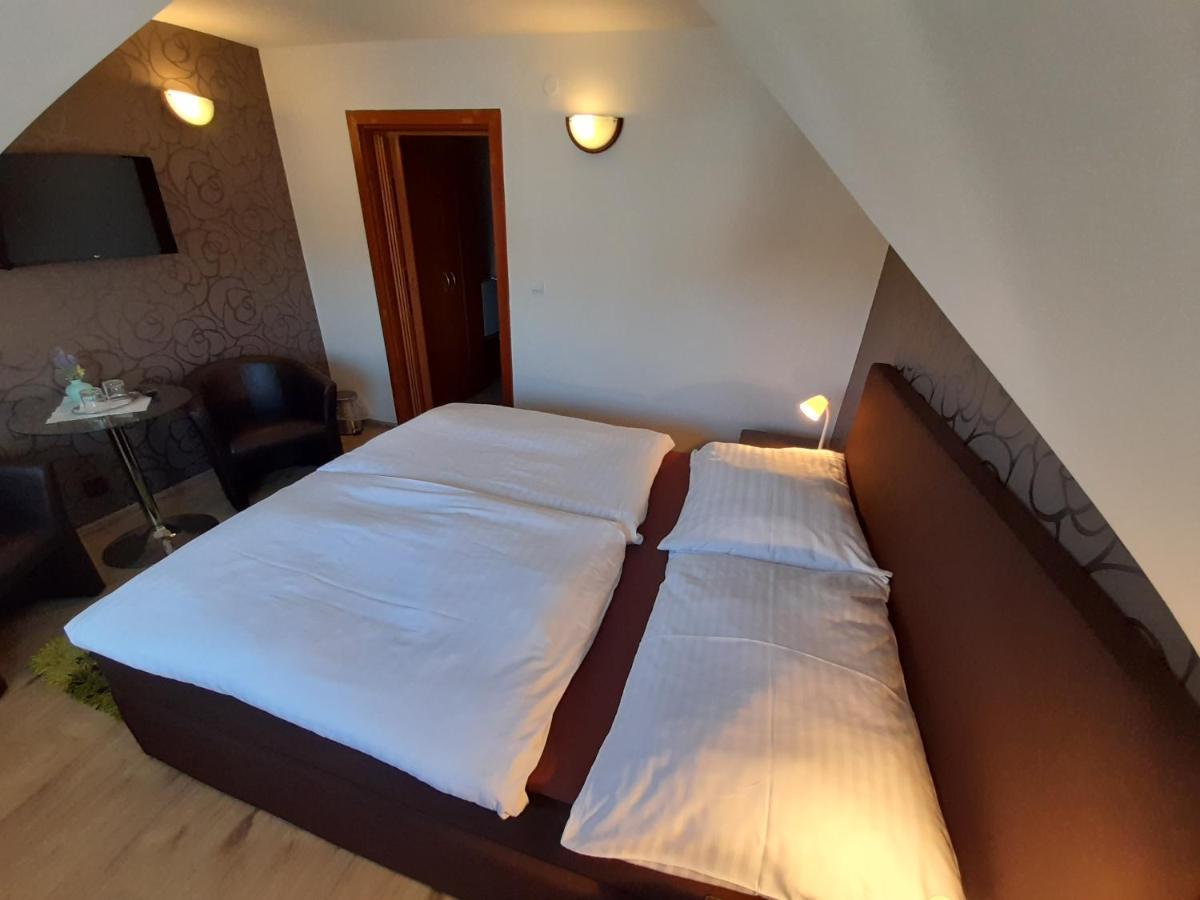 Penzion Panda 2 Turčianske Teplice Exterior foto